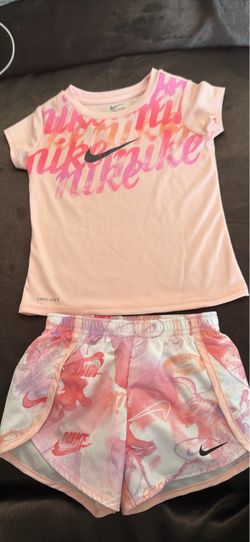 Nike Dri-FIT Girls Two-Piece Set size3-4
