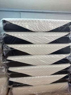 Economic memory foam + gel mattress (Q & K size only)