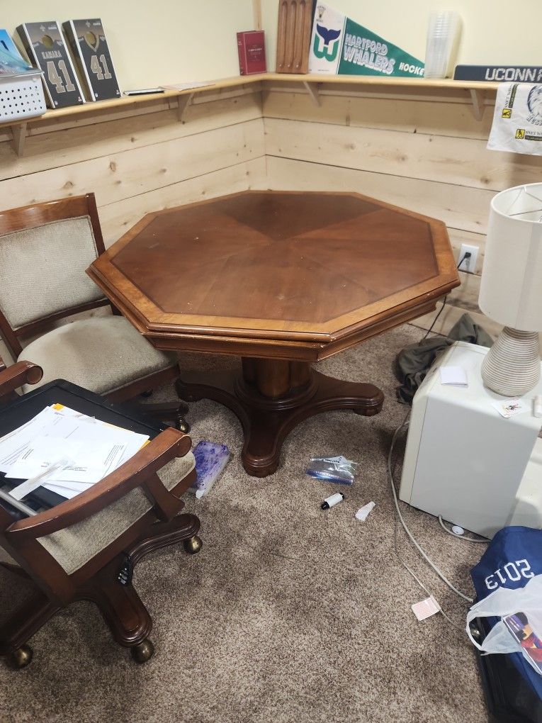 Powell Poker And Dinining Table With Chair Set And Roulette