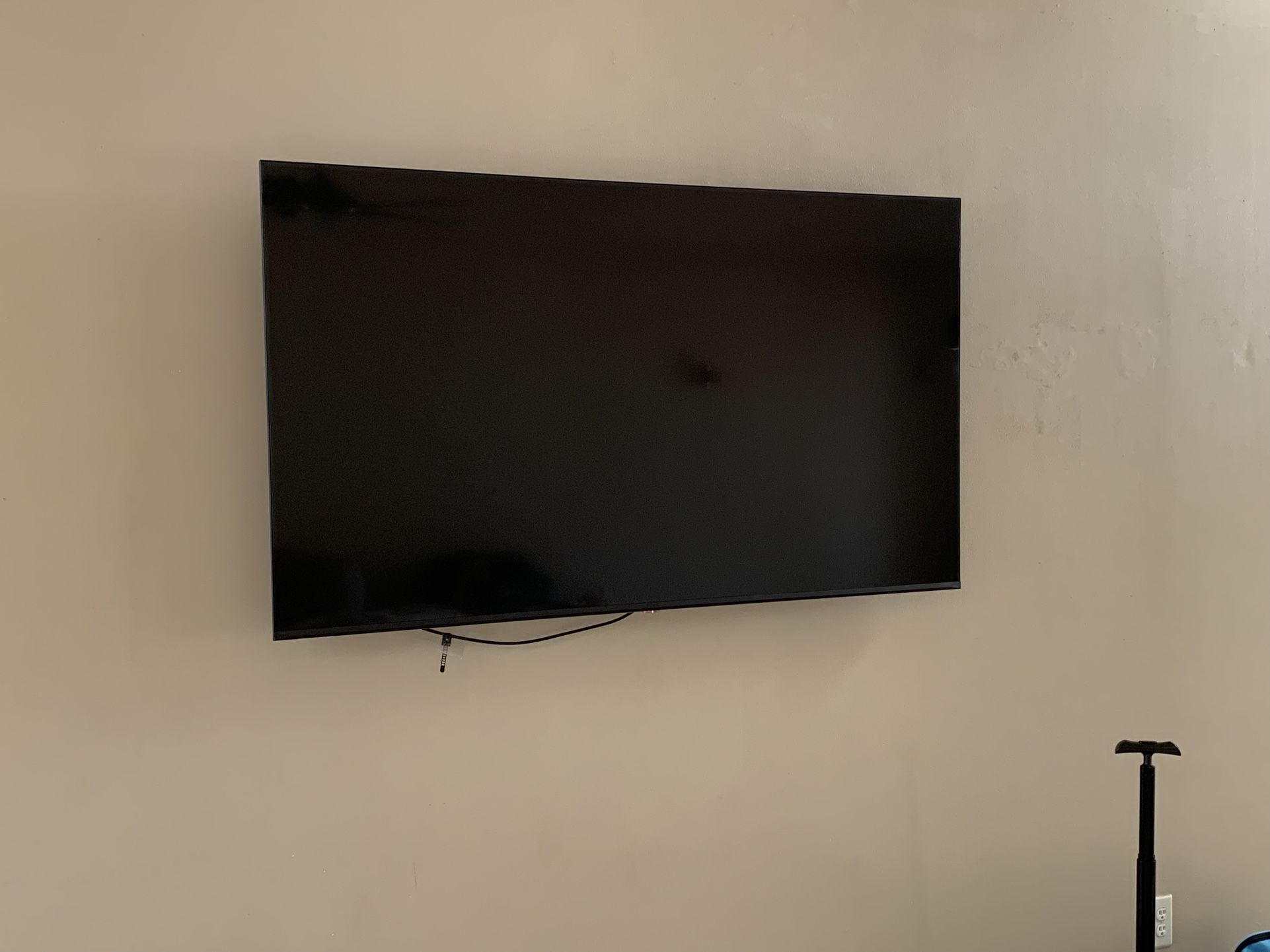 Hisense 65 Inch TV Great Condition $60