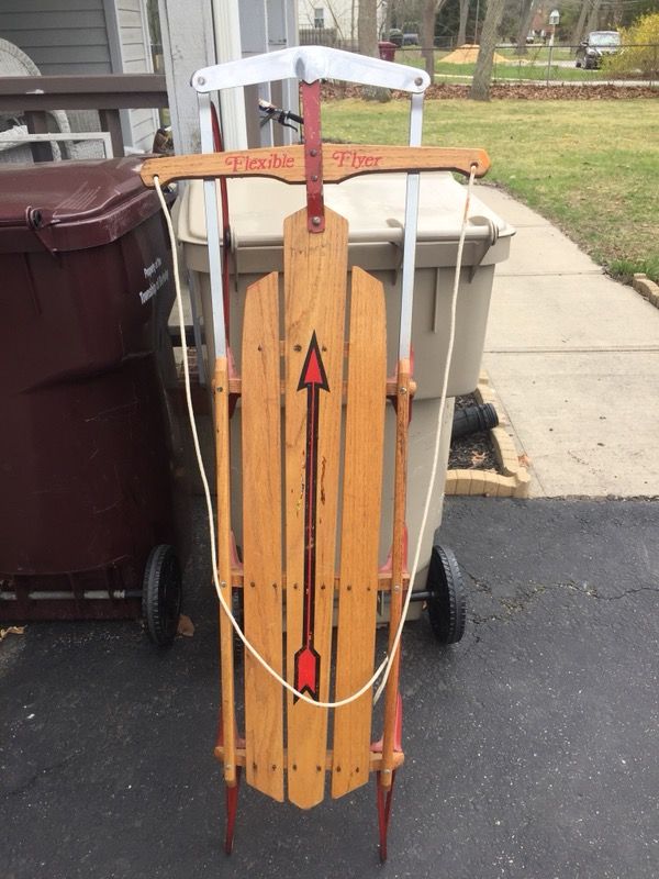 Vintage wooden flexible flyer sled model F056