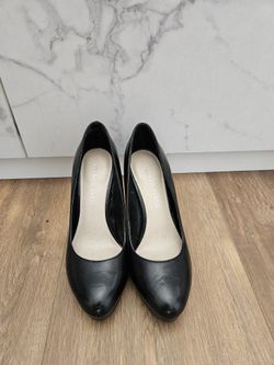Franco Sarto Black heels (Size 6)