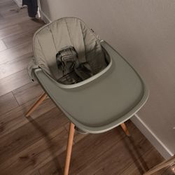 LALO high chair 