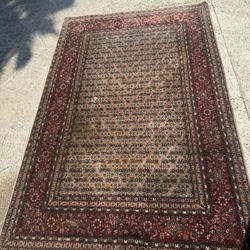 Area Rug 9’ X 6’