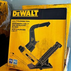 DEWALT 2-in-1 Pneumatic 15.5-Gauge and 16-Gauge Flooring Tool