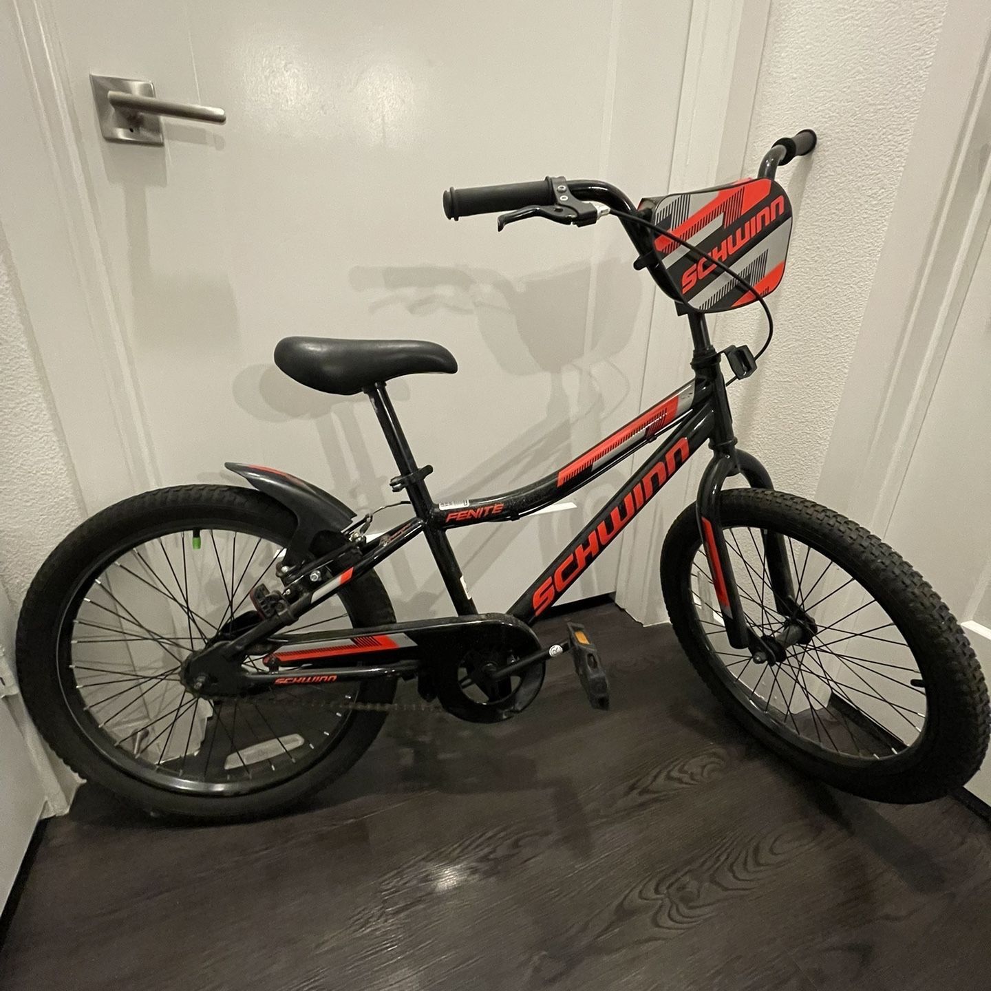 Kids Schwinn Fenite 20” Bike