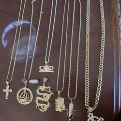 Gold Jewelry Lot (ask If You Have Any Questions)