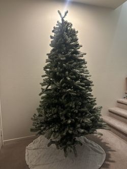 King Of Christmas Queen Flock Tree