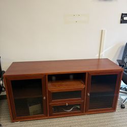 Media console 