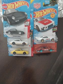 Hotwheels PORSCHE 53 ANNIVERSARY & S (4) STANDARD PORSCHE Total OF CAR'S FOR $20 DOLLARS