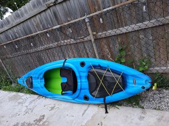 10’ Pelican MUSTANG 100X Sit In Solo Single Touring FISHING Kayak