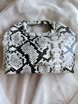Nikole Miller Bag Snake. Super Fashion.