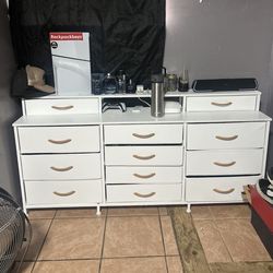 Dresser 12 Slots, LED Light