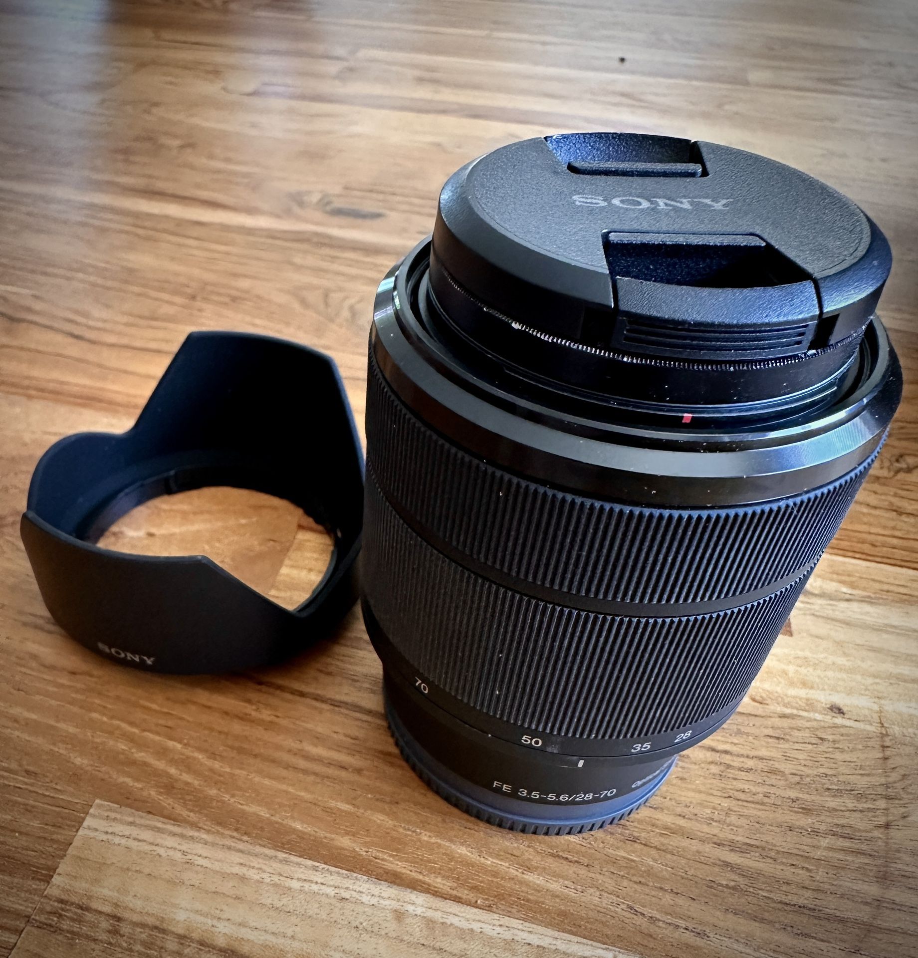 Sony FE 28-70mm f/3.5-5.6 OSS Lens + UV filter