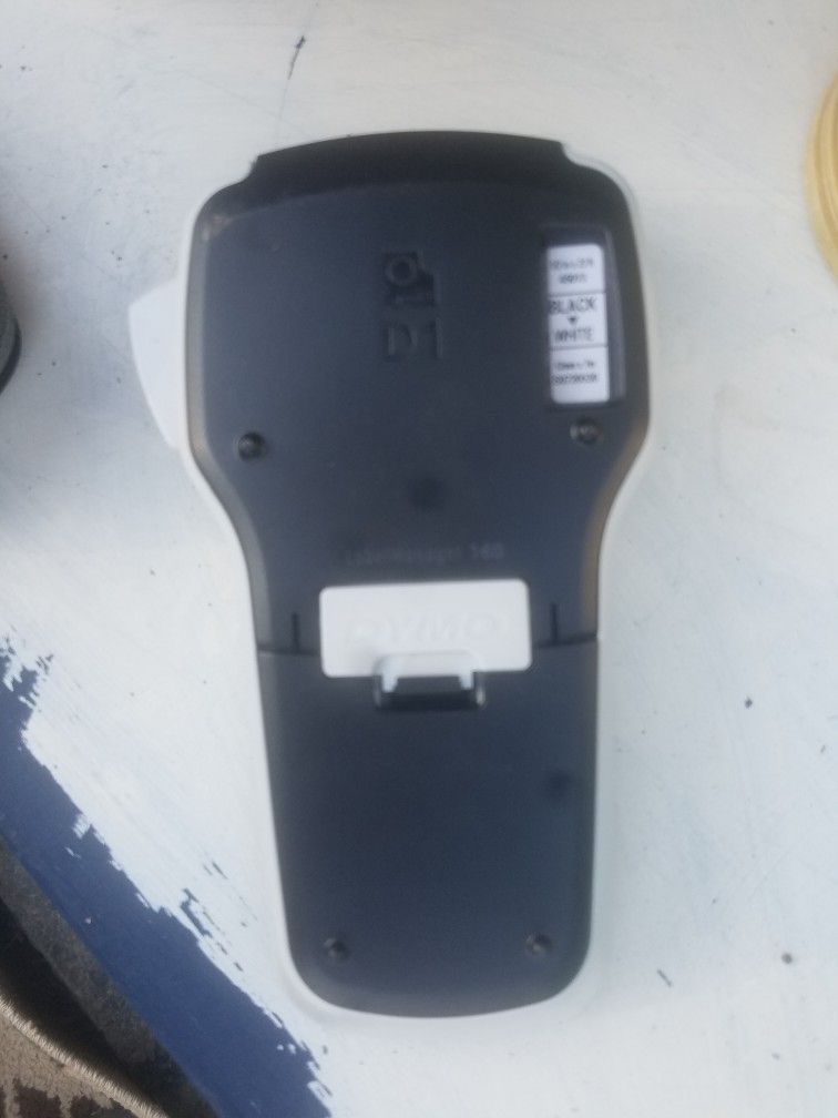 SWEET DYMO HANDHELD LABEL PRINTER!!!