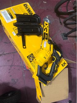 20-Volt MAX 8 in. Brushless Cordless Battery Powered Pruning Mini Chainsaw (Tool Only) like new $120 firm