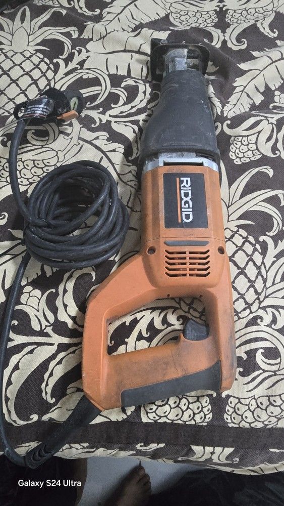 RIDGID reciprocating saw.