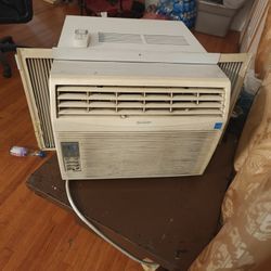 Sharp Window AC