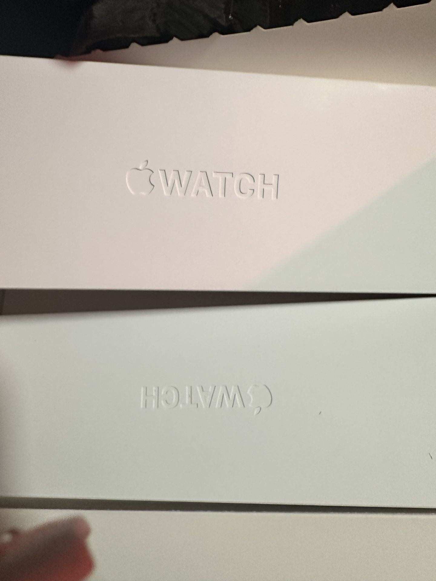 Apple Watches Series 9 Starlight Edition 