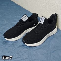 Feethit  Black W / White Color Size 7.5(38)