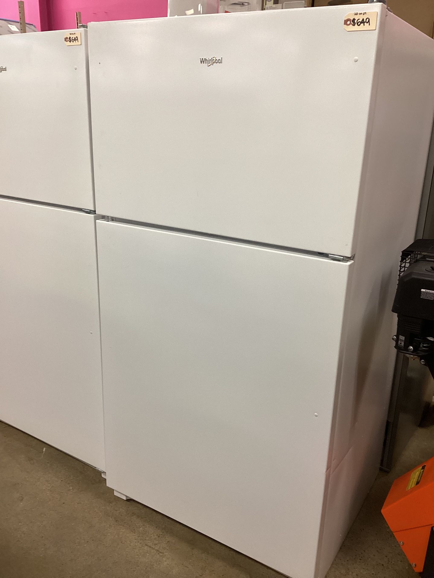 Whirlpool 20 cu.ft. Top Freezer Refrigerator In White