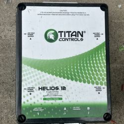 Titan Helious 12, 8 Light Controller
