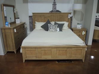 Trisha Yearwood Todays Traditions King Panel Bed - Light Natural Hickory | Headboard