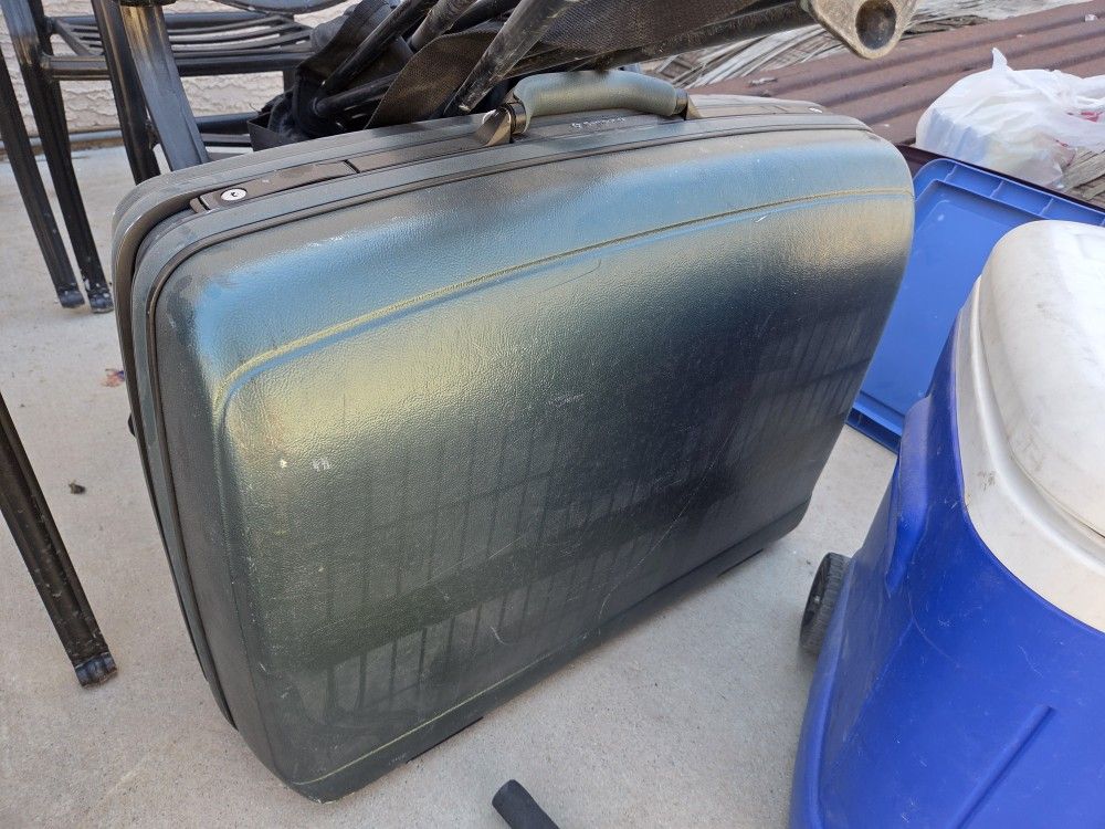 Samsonite Suitcase