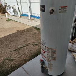 Gas Water Heater 50 Gallon Excellent Condition With 1 Yr Warranty 