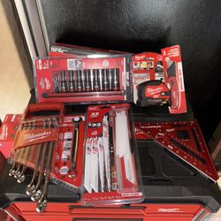 Milwaukee Tools (Read The Description)