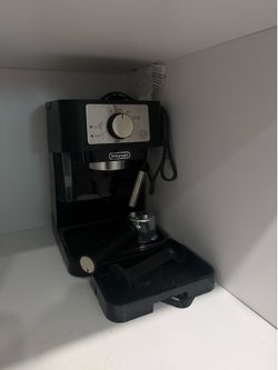 De’Longhi Espresso Machine with Milk Frother – Great Condition!