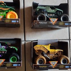 Scale 1:24 Monster Jam Trucks Set