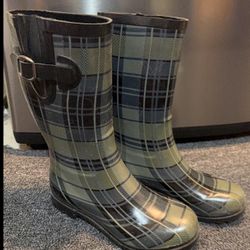 Rain Boots Women’s Size 7 Good Condition 