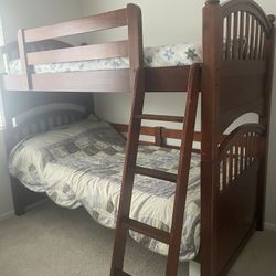 Bunk bed