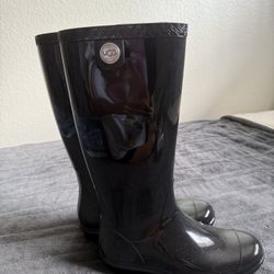UGG rain boots 
