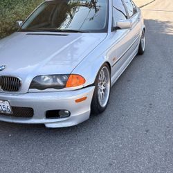 1999 BMW 323i