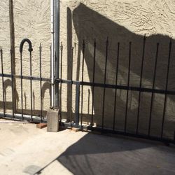Fence/ Gate