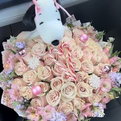 Snoopy christmas bouquet
