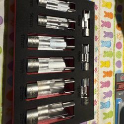 9pcs  O2 Oxygen Sensors Socket Offset Wrench Remover Tool, Internal Hex Head, with Thread Chasers Tool 10-22mm, for Various Models new $60 in n Lakela