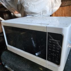 Brand New Microwave Out The Box $35