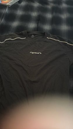 R.i.p curl shirt black and white