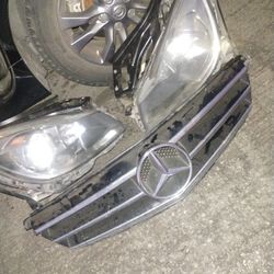 HAED LIGHTS FOR 2012 MERCEDES C250