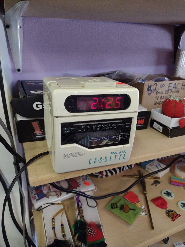 Lloyd's FM AM Clock Radio Cassette Player