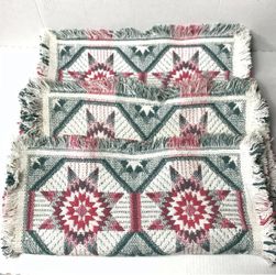 Vintage holiday linens