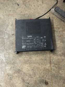 SoundTech PL502/PL1004 series power amplifiers