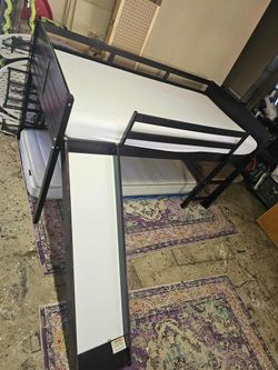 Twin Loft Bed 🛌 Frame With Mattress