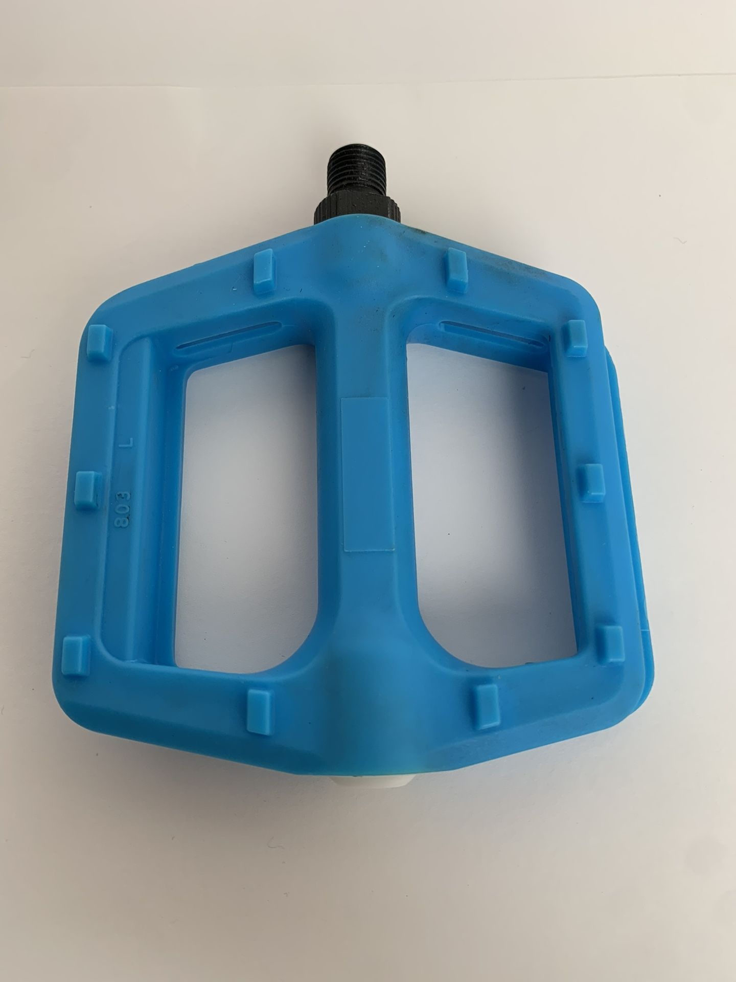 Flat Blue Plastic Bike Pedals Size 1/2 Inch