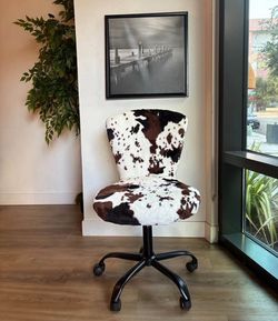 Cow Print Swivel Office Chair – Adjustable Height