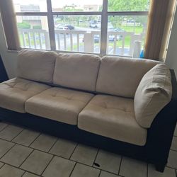 Couch With Pull Out Bed