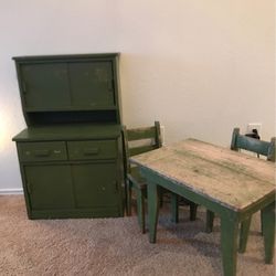 Vintage Kids Table And Hutch